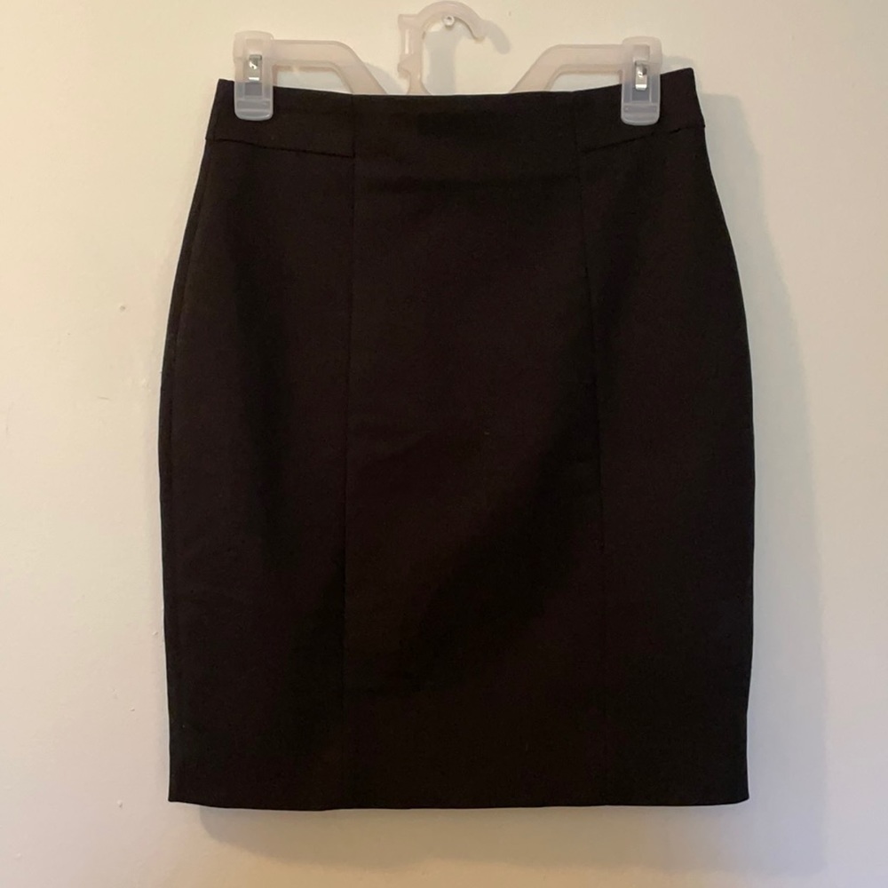 BLACK PENCIL SKIRT